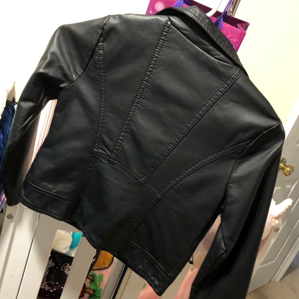 🚫sold🚫 Cherokee faux leather blazer size small - Picture 7 of 8